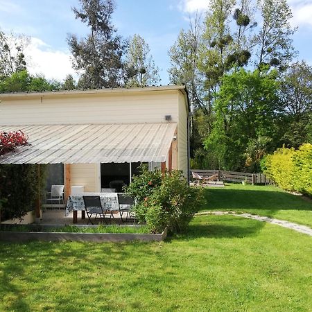 Вилла Au Coeur Du Jardin La Boussac Экстерьер фото